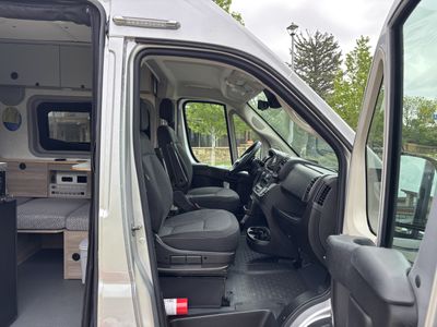 Picture 4/8 of a 2023 Winnebago Solis Pocket 36A 4 Season campervan for sale in Boulder, Colorado