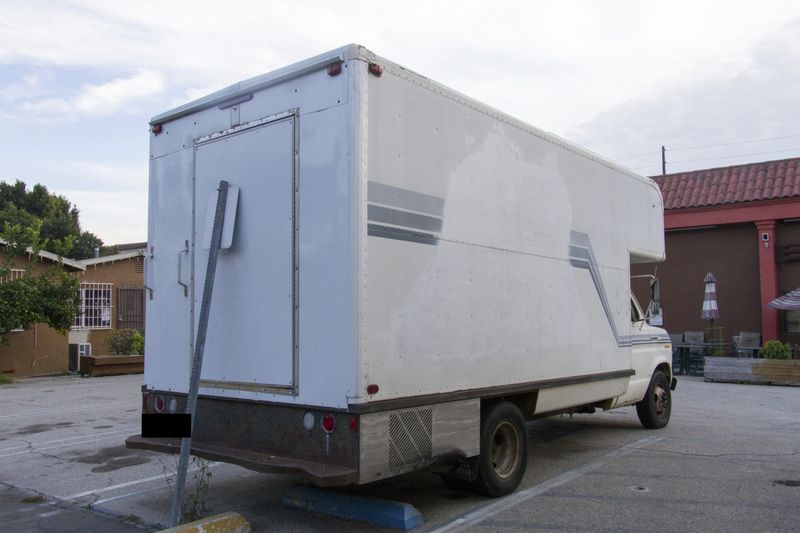 Picture 3/15 of a 1988 Ford E350 Box Truck THOW for sale in Los Angeles, California