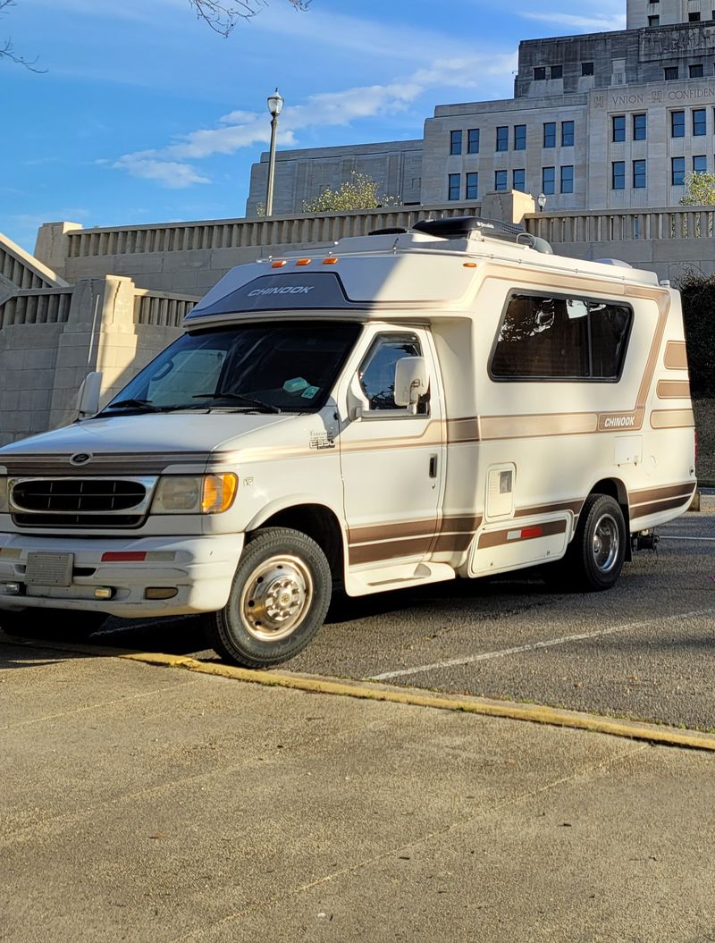 Picture 3/45 of a 2002 Ford Chinook Concourse XL for sale in San Jose, California