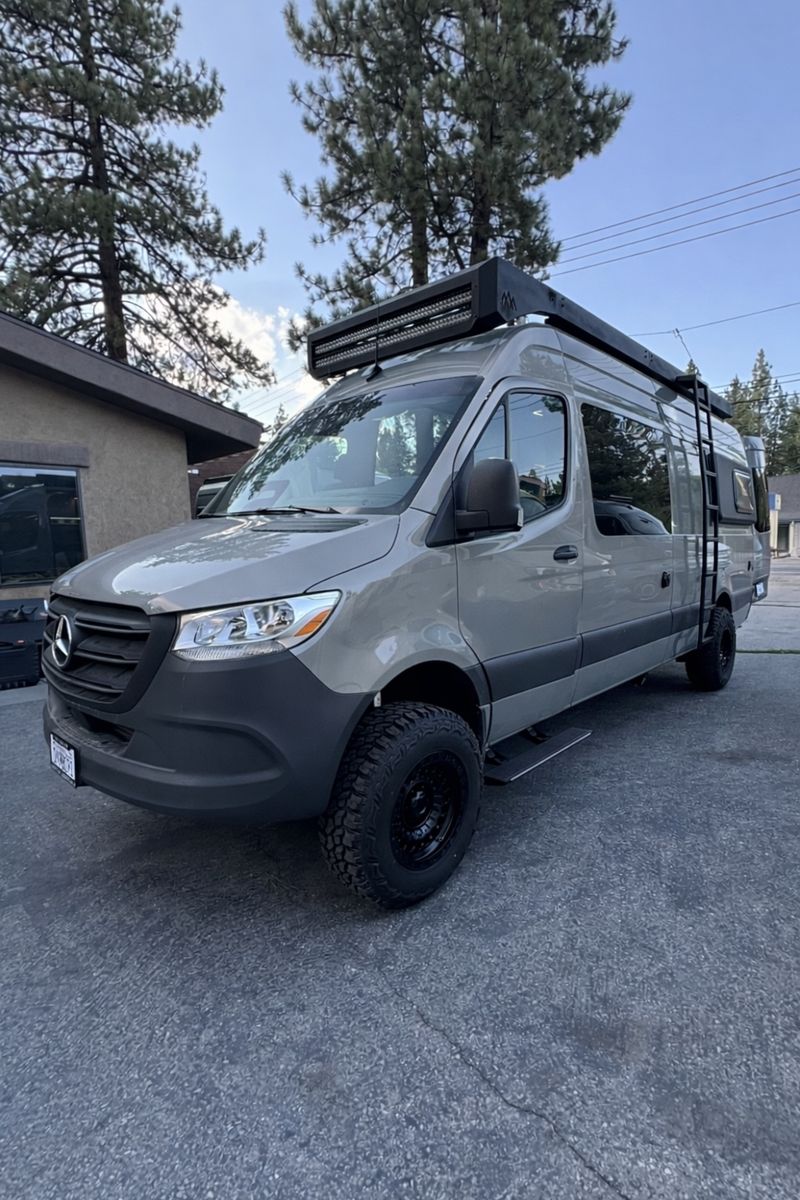 Picture 1/19 of a AWD 170 Montreal camper van with Bed Lift & wet bath for 4-5 for sale in Big Bear City, California