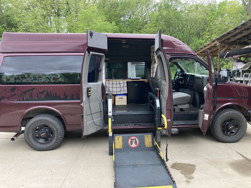 Picture 1/11 of a 2004 Chevy Express 3500 handicap camper Van Nice Ride for sale in Oskaloosa, Iowa