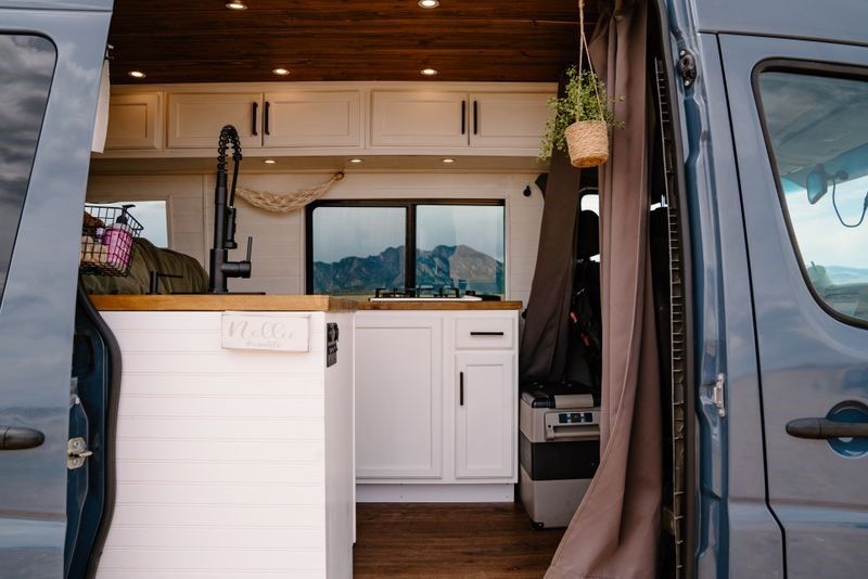 Picture 3/22 of a 2018 Mercedes Sprinter Van for sale in Spokane, Washington