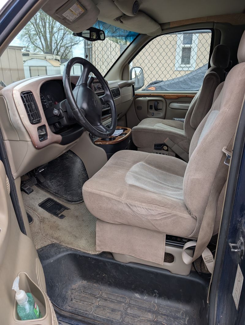 Picture 5/9 of a 2002 Chevrolet Express 1500 campervan for sale in Sonora, California