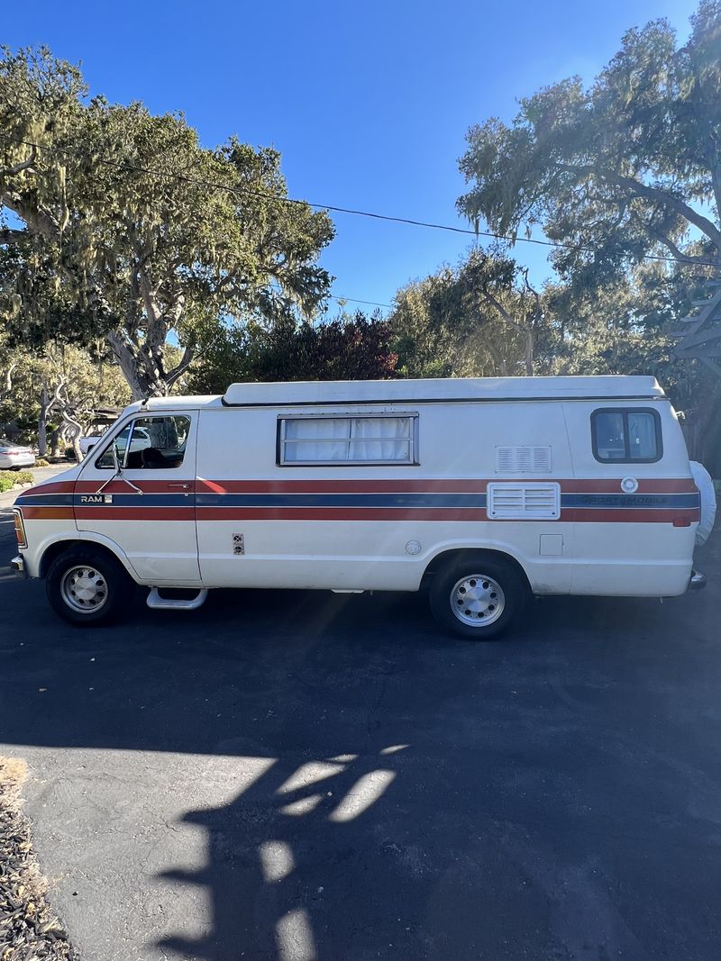 Picture 6/15 of a 1985 Dodge Pop Up Camper for sale in Pebble Beach, California