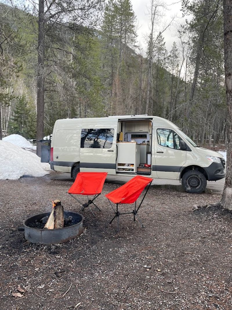 Picture 4/29 of a 2021 Mercedes-Benz 4x4 170" sprinter 2500 for sale in Fairbanks, Alaska