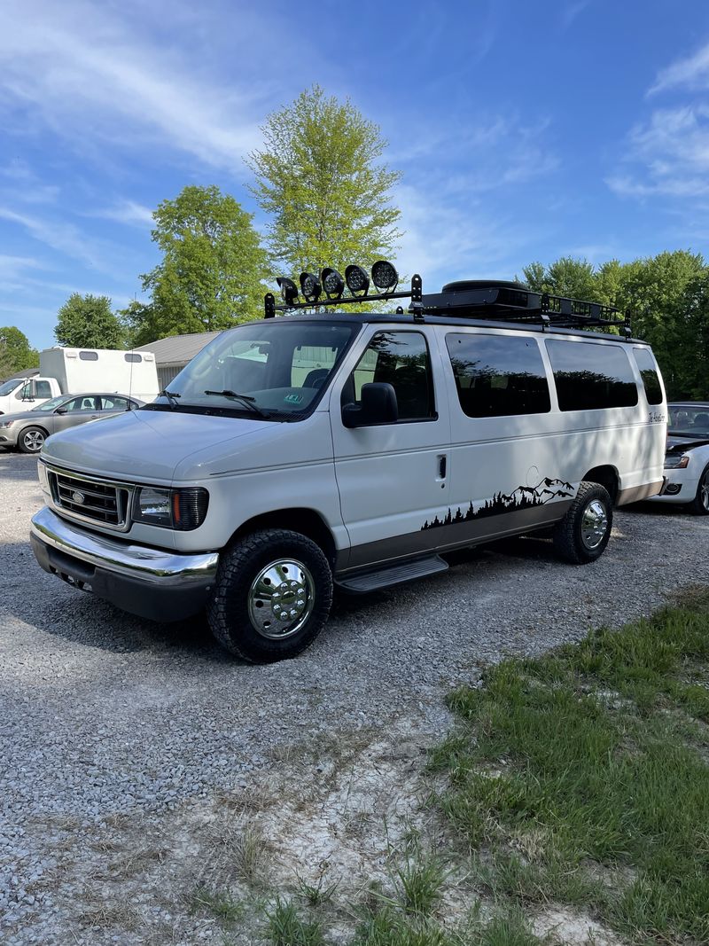 Picture 2/8 of a 2006 Ford E350 for sale in Cincinnati, Ohio