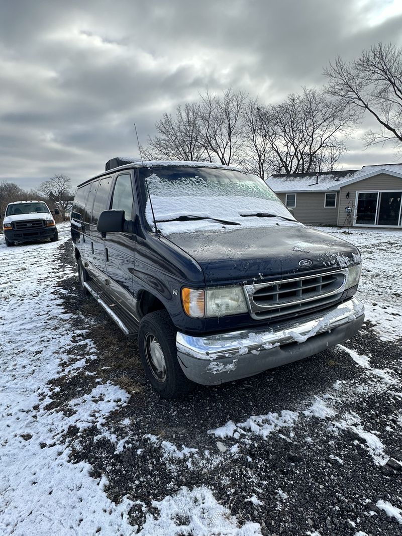 Picture 2/23 of a 2002 Ford Ecoline E150 Camper van  for sale in Churubusco, Indiana