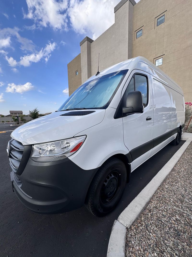 Picture 4/22 of a Professionally Built Mercedes Campervan for sale in Port Saint Lucie, Florida