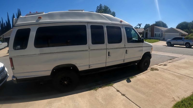 Picture 3/10 of a 1999 Ford E350 XLT for sale in Rancho Cucamonga, California