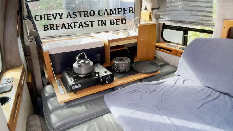 Picture 2/20 of a SMALL FOOTPRINT CAMPER VAN for sale in Los Angeles, California