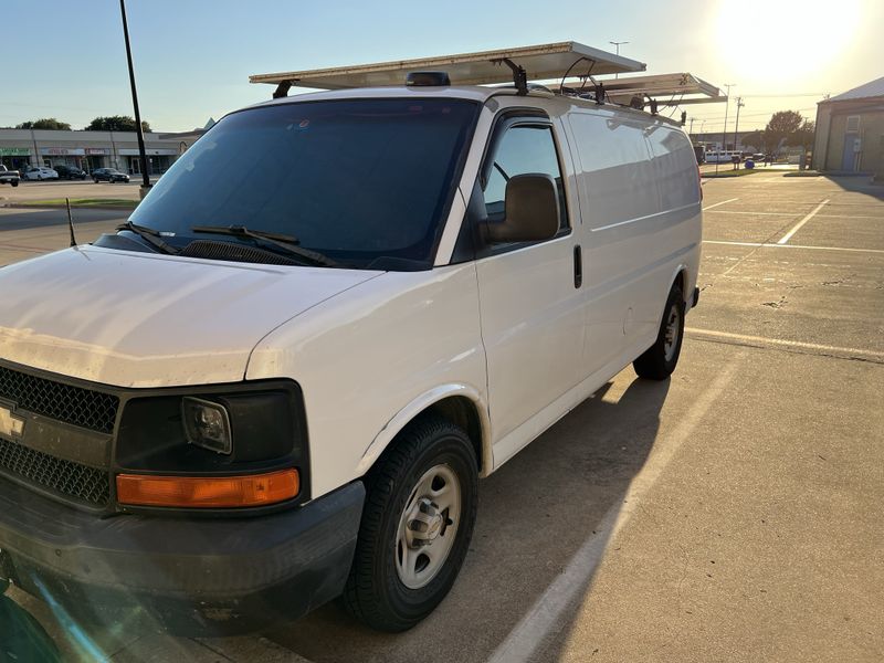 Picture 3/16 of a 2003 Chevy Express w/12v AC and so much extra for sale in Jeffersonville, Indiana