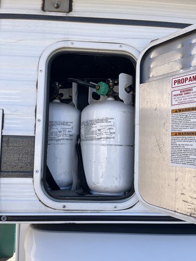 Picture 11/13 of a 4 Wheel Camper Fleet for sale in Rio Rancho, New Mexico