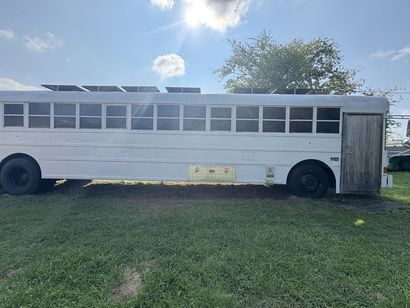 Picture 2/15 of a 2005 IC Bus/International RE300 | DT466e | Allison MD3060 for sale in Florence, South Carolina