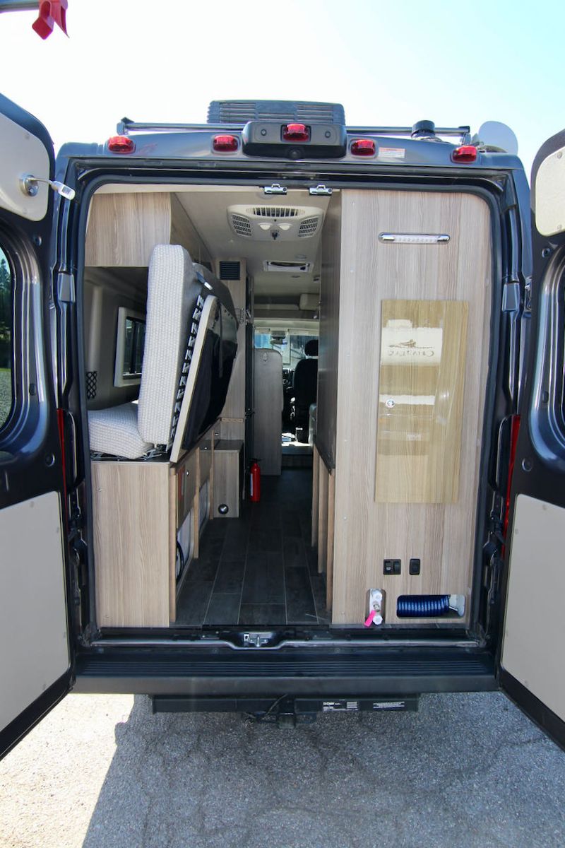 Picture 5/24 of a 2020 Winnebago Travato for sale in El Cajon, California