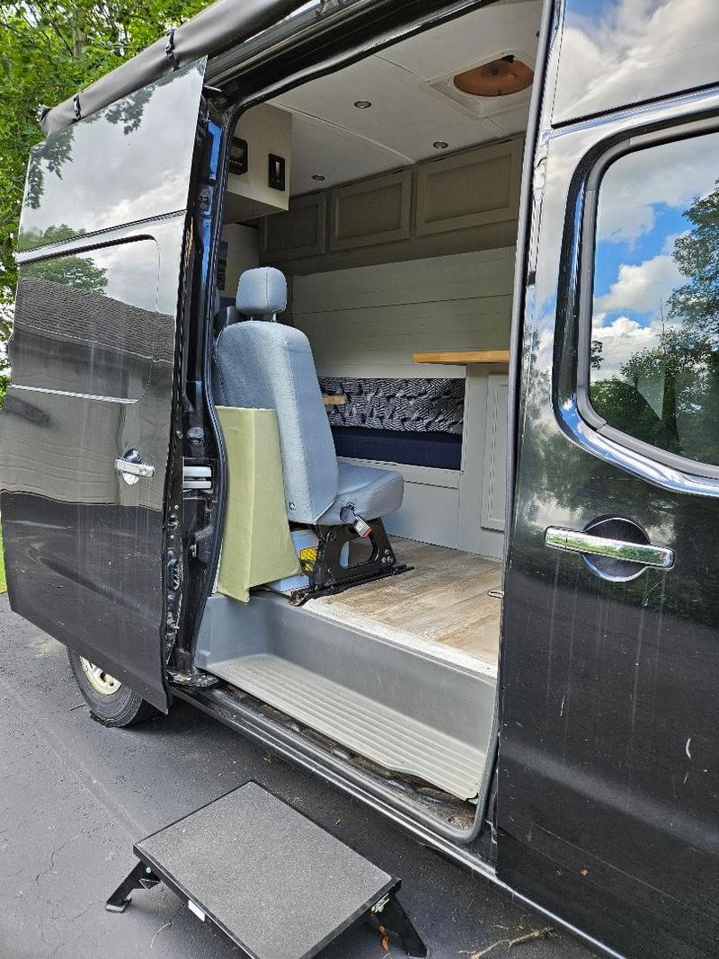 Picture 5/6 of a Nissan High Roof Camper Van - 2012 for sale in Milwaukee, Wisconsin