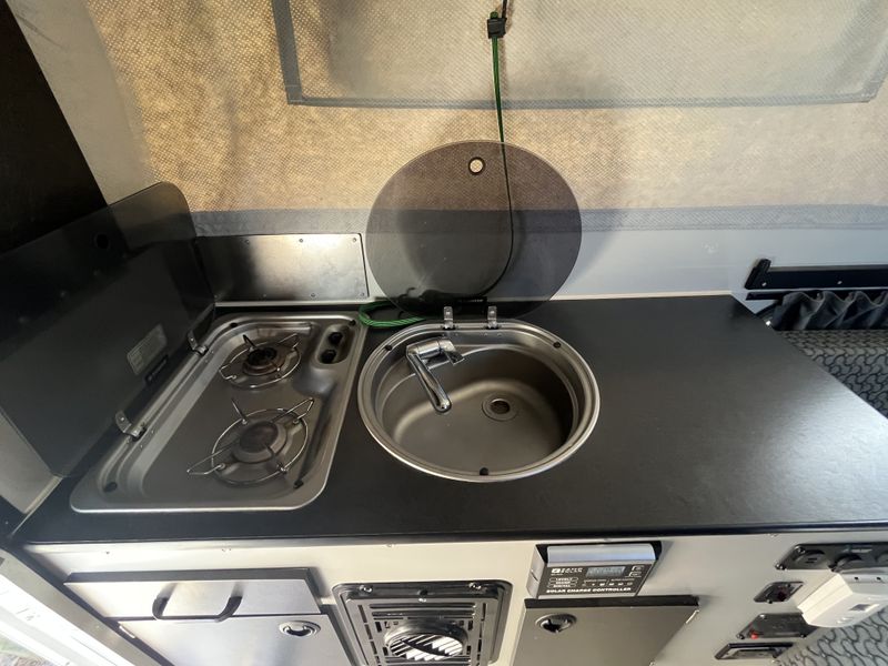 Picture 4/13 of a 4 Wheel Camper Fleet for sale in Rio Rancho, New Mexico