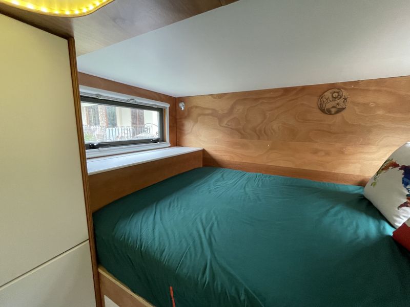 Picture 4/15 of a Expedition Mercedes-Benz Actros 4x4 for sale in San Francisco, California