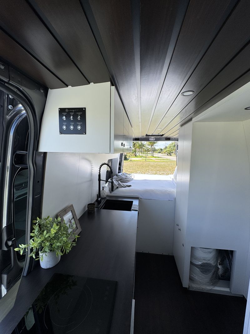 Picture 4/33 of a 2020 Mercedes Sprinter 170" Custom Superyacht Interior for sale in West Palm Beach, Florida