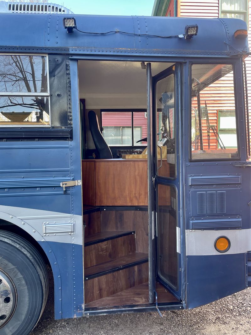 Picture 5/20 of a 1992 International DT466 Full Conversion for sale in Napoleon, Ohio