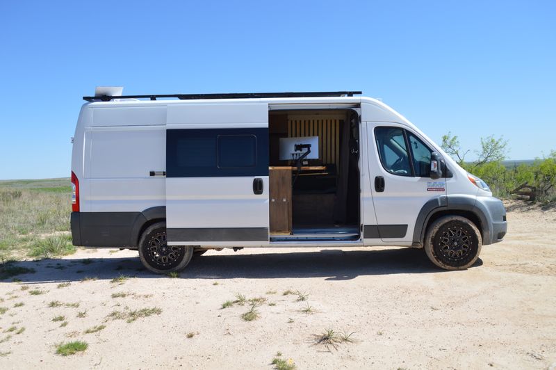 Picture 2/26 of a Ram Promaster 3500 Diesel - Brand New Engine for sale in Orlando, Florida