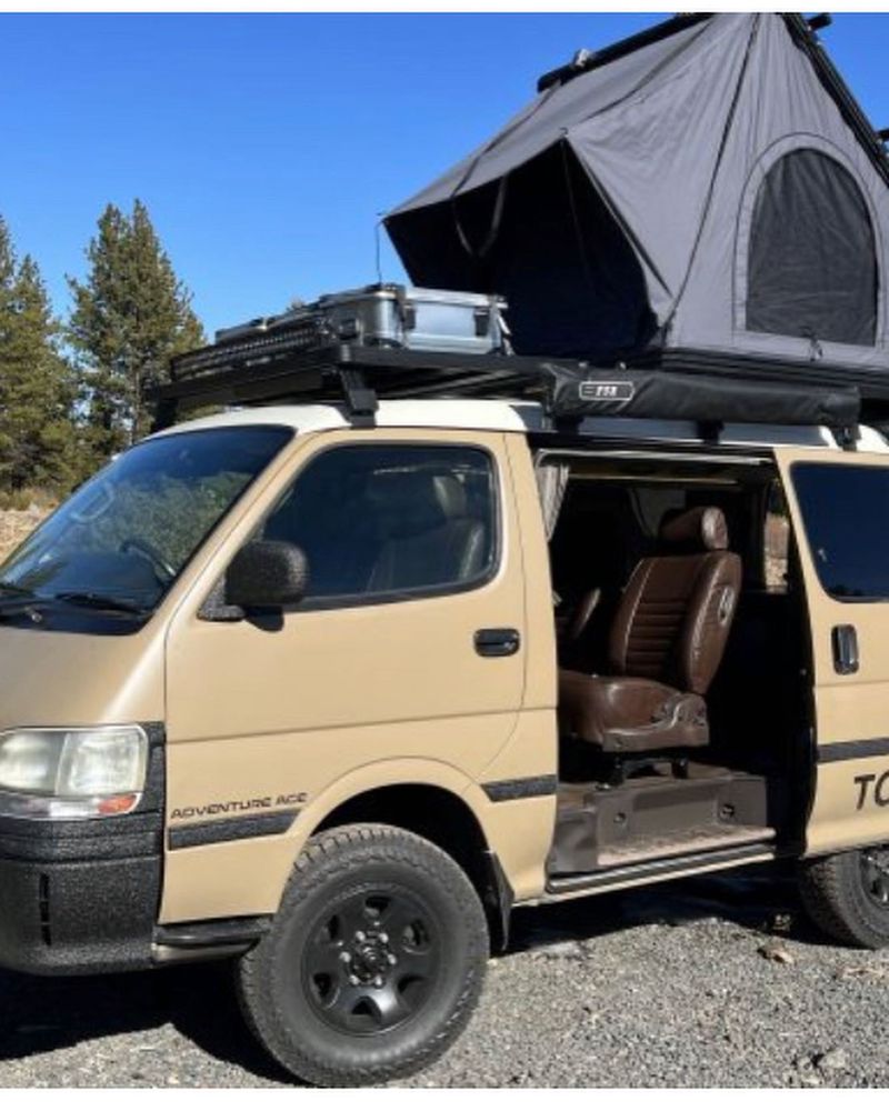 Picture 2/7 of a 1996 Toyota Hi-Ace Advenute Van Turbo Diesel 4x4 for sale in Bend, Oregon