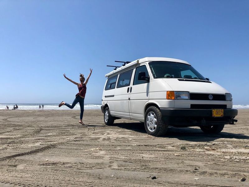 Picture 4/23 of a 1995 VW Eurovan Camper. 5 cyl. Manual for sale in Petersburg, Illinois
