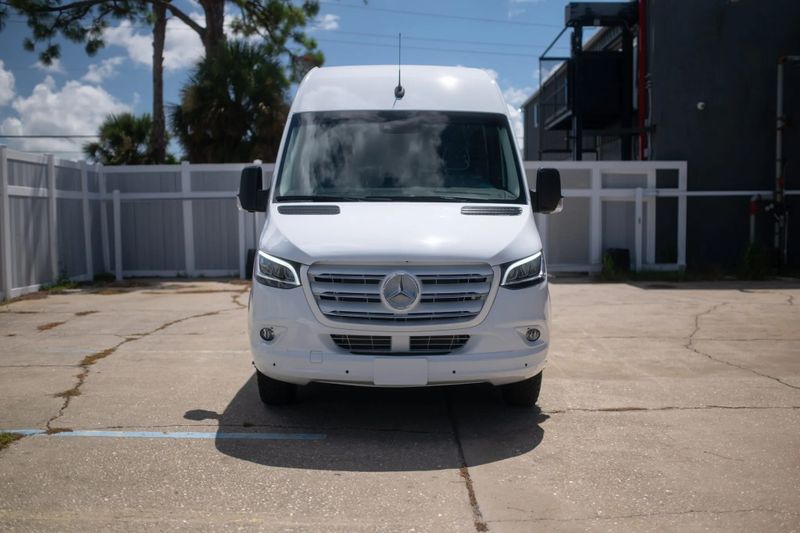 Picture 4/18 of a Midwest Automotive Designs Ultimate Toys Coach for sale in Los Angeles, California