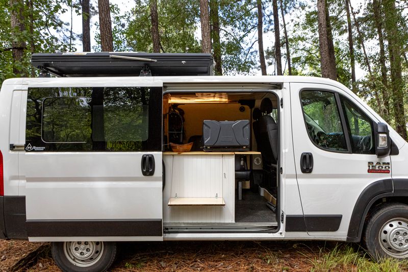 Picture 2/29 of a 2020 Ram Promaser 1500 - Sleeps 4 for sale in Hattiesburg, Mississippi