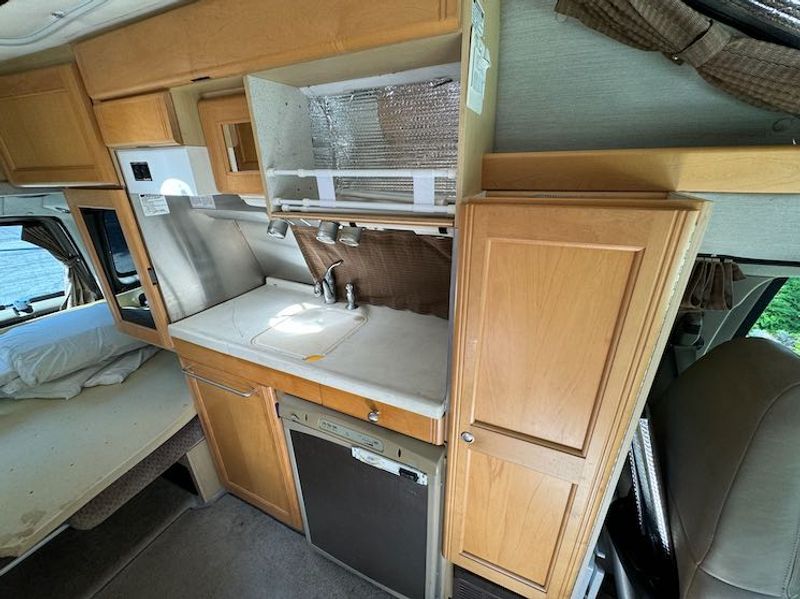 Picture 2/30 of a 2006 Roadtrek 170 Popular - Road Trip Ready! Price Reduced! for sale in Centerville, Massachusetts