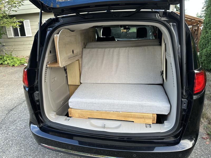 Picture 3/10 of a 2020 Chrysler Pacifica MInivan Camper for sale in Redmond, Washington