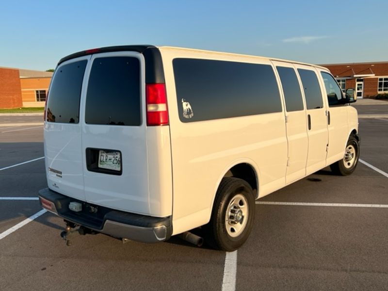 Picture 5/28 of a 2014 chevrolet express 3500 extended passenger van for sale in Nashville, Tennessee