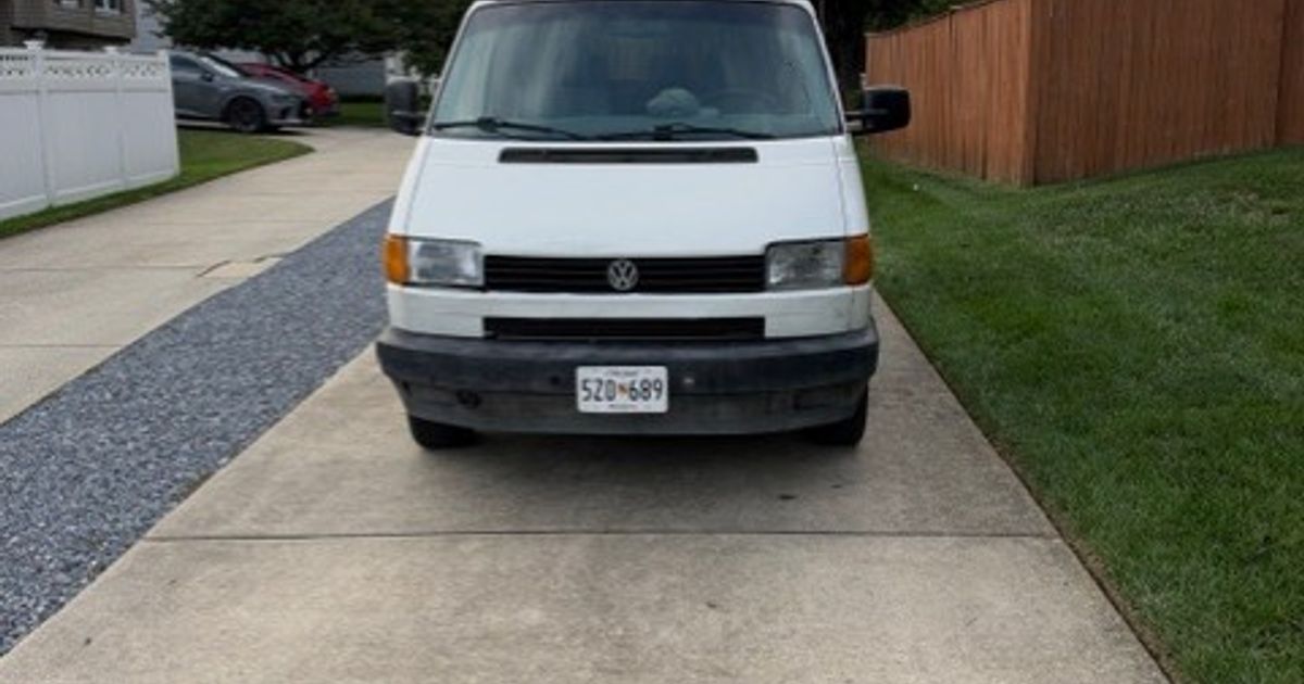 Camper Van For Sale: White 1995 Eurovan Camper in Odenton, Maryland