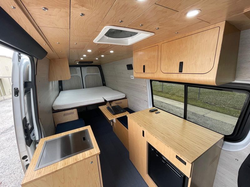 Picture 4/25 of a 2022 Mercedes-Benz Sprinter 2500 170" High Roof for sale in North Port, Florida