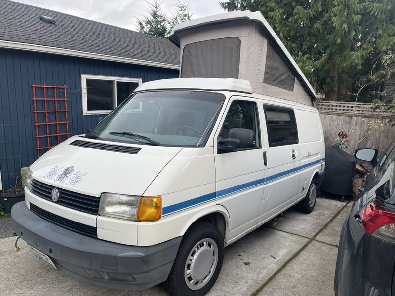Picture 3/14 of a 1995 VW Eurovan camper for sale in Seattle, Washington