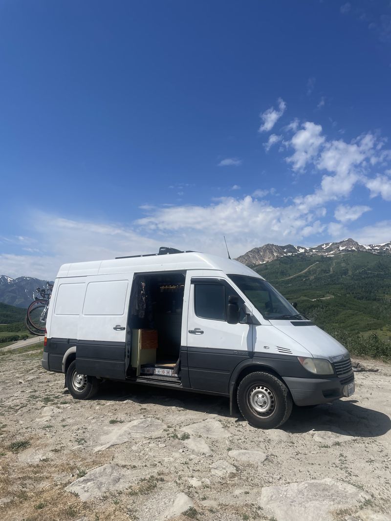 Picture 1/10 of a Cozy van Home for sale in Seattle, Washington