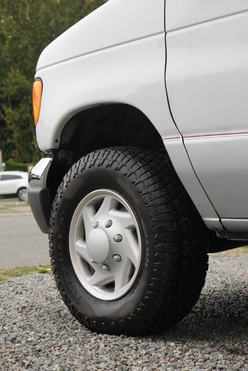 Picture 4/19 of a Ford E350 for sale in San Diego, California