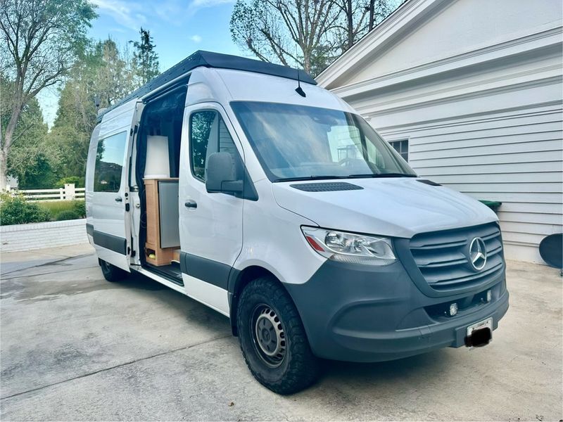 Picture 3/23 of a 2020 Mercedes Sprinter 170WB for sale in Malibu, California