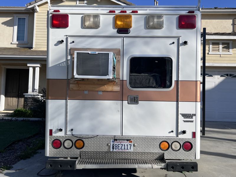 Picture 2/13 of a 1992 Ford E350 Ambulance for sale in Menifee, California