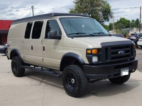 Camper Van For Sale: 2014 Ford E-250 4x4 Sportsmobile