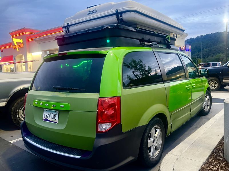 Picture 4/14 of a 2012 Dodge Mini Rv JUCY VAN for sale in Malibu, California