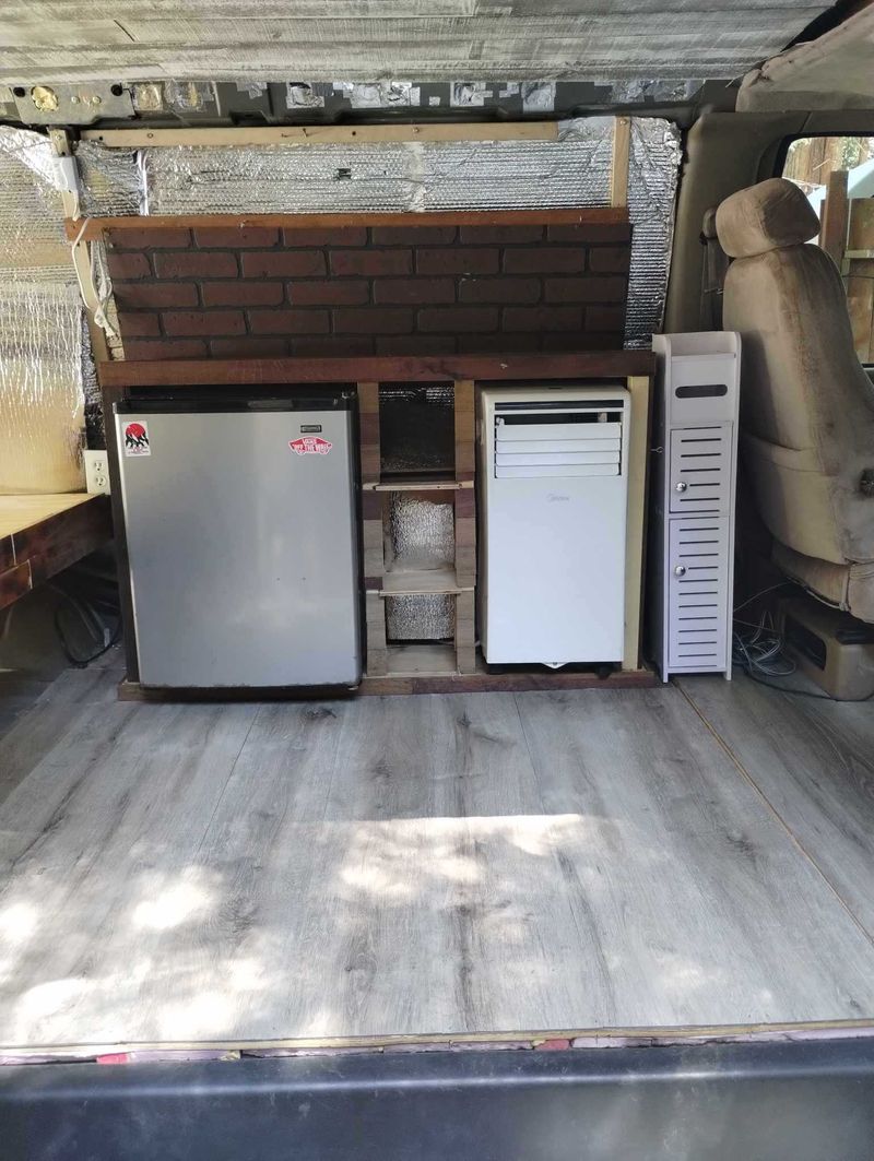 Picture 5/13 of a 1999 GMC Savana converted camper van for sale in Leggett, California