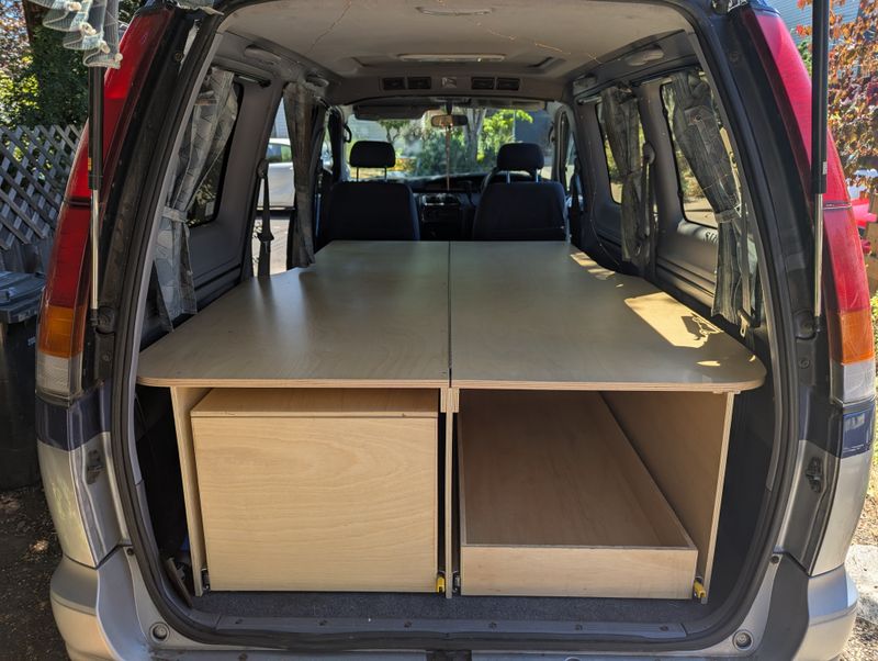 Picture 4/9 of a 1997 Toyota TownAce Noah (RHD, JDM) for sale in Portland, Oregon