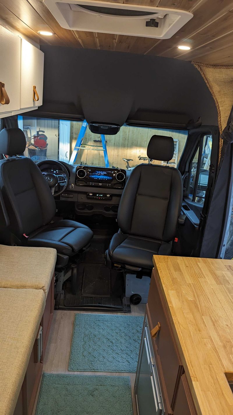 Picture 5/24 of a 2022  4x4  Mercedes Sprinter Camper Van for sale in Parkersburg, West Virginia