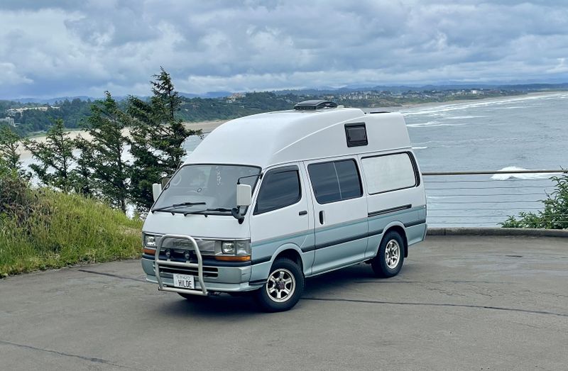 Picture 1/9 of a 1990 Toyota Hiace Super GL 'Hilde' for sale in Seattle, Washington