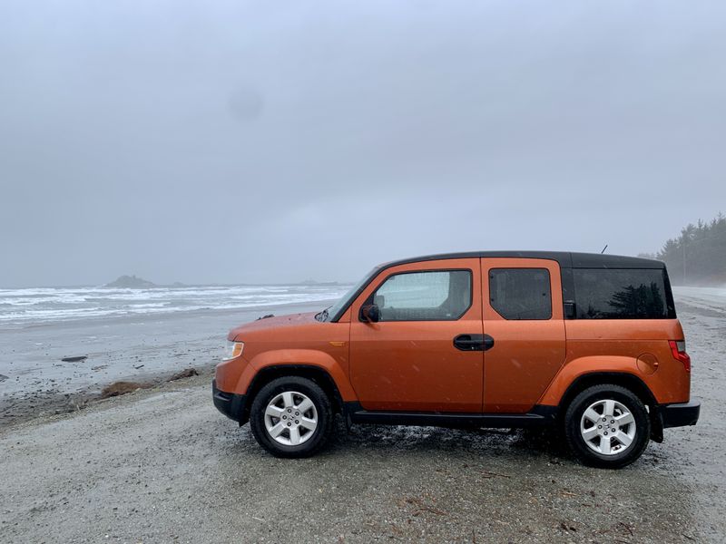 Picture 2/3 of a 2010 Honda Element EX 4WD for sale in Seattle, Washington