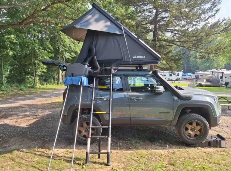 Picture 2/4 of a 2018 Jeep Renegade Camper for sale in La Porte, Indiana