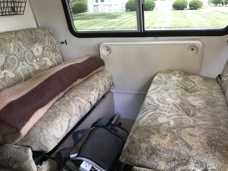 Picture 4/6 of a 1986 Dodge camper van for sale in Des Moines, Iowa