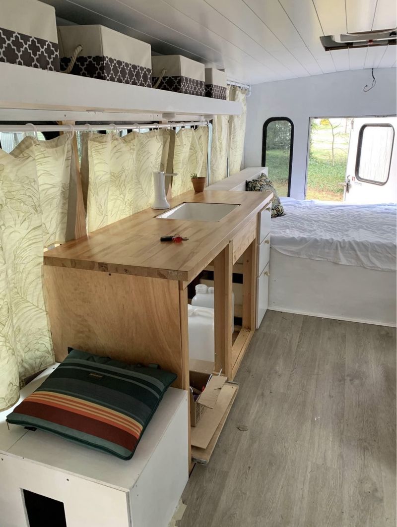 Picture 3/8 of a 2007 Ford Econoline E-450 for sale in Berlin, New Jersey