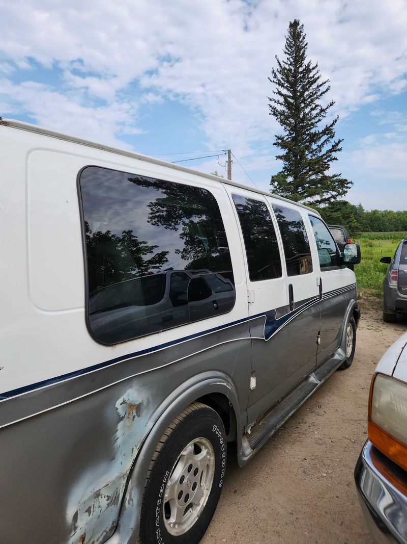 Picture 4/5 of a 2005 Chevy Express 1500 passenger van for sale in Seattle, Washington