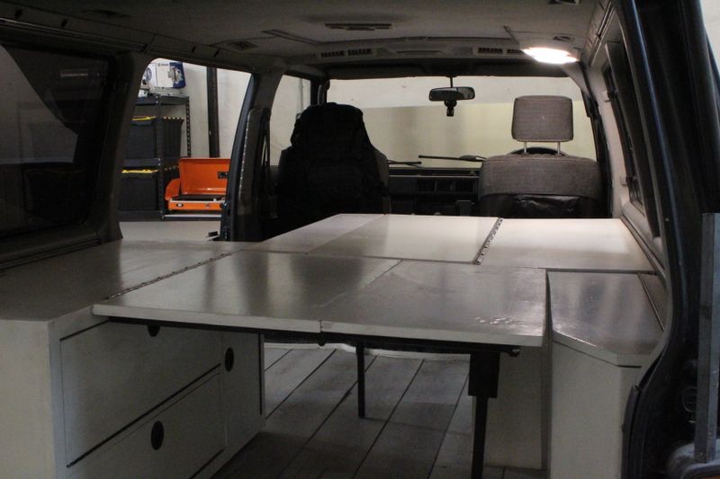 Picture 4/16 of a 1993 Mitsibishi Delica Overland Camper Van for sale in Philadelphia, Pennsylvania